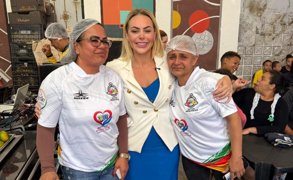 Regina Nunes visita projetos sociais e ouve demandas de moradores em São Miguel Paulista